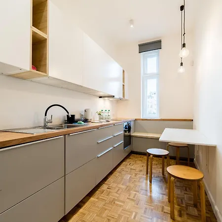 Kilinskiego Spacious By Bookinghost 아파트 포즈난